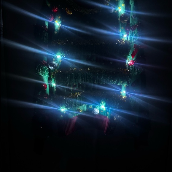 Ultimate Tacky Light-Up Ugly Christmas Sweater Tree NWT 2X - Picture 8 of 9